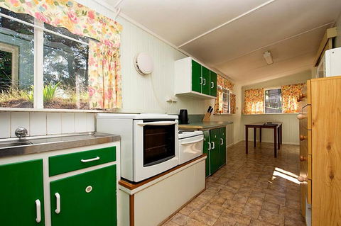 Rainbow Pines Tourist Caravan Park - Accommodation Resorts 2
