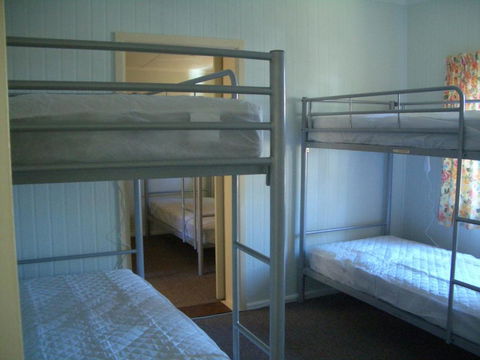 Rainbow Pines Tourist Caravan Park - Accommodation Resorts 1