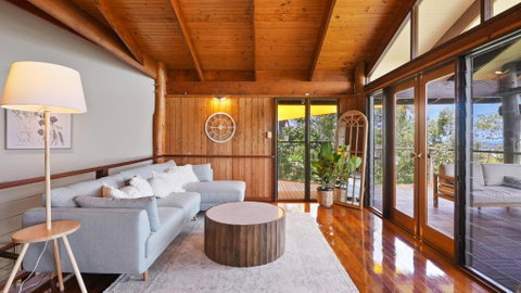 Rainforest Treehouse Sanctuary - With Ocean Views - Accommodation Resorts 3