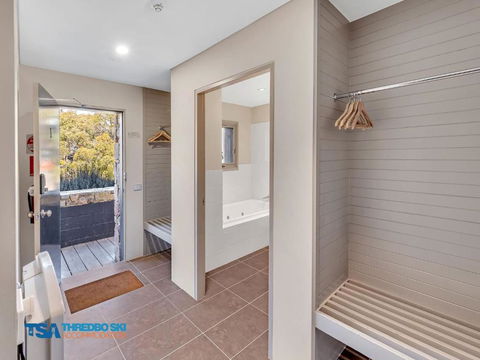 Ramshead Creek 1 - Accommodation Resorts 1