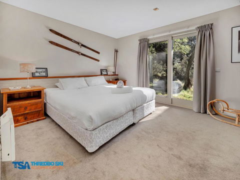 Ramshead Creek 1 - Accommodation Resorts 2