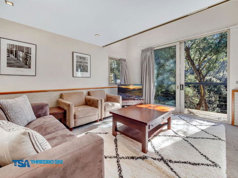 Ramshead Creek 1 - Accommodation Resorts 0
