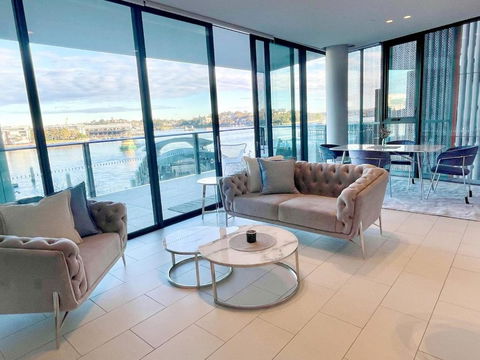 RARE Luxury Waterfront Living - Accommodation Resorts 0