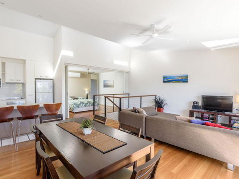Rainbow Surf 4 - Accommodation Resorts 3