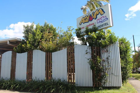 Asylum Cairns Hostel - Accommodation Resorts 3