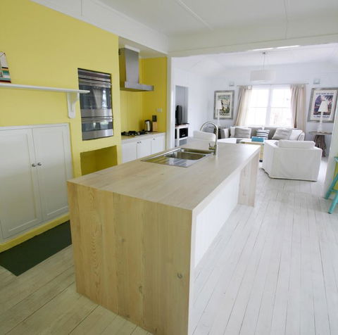 Avalon @Seafarers Beachfront - Accommodation Resorts 2