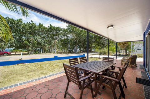 Azure On Geoffrey Bay - Accommodation Resorts 2