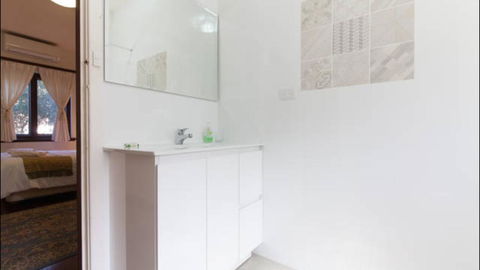 B4 Apartment Close To City, UWA, Nedlands & Swan River - Accommodation Resorts 3