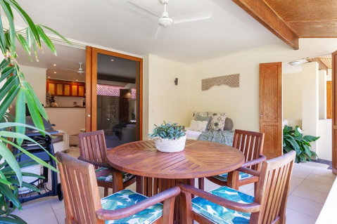 Balinese Beachfront Villa - Accommodation Resorts 2