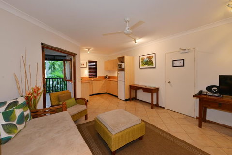 Balinese Style Apartment - Accommodation Resorts 3