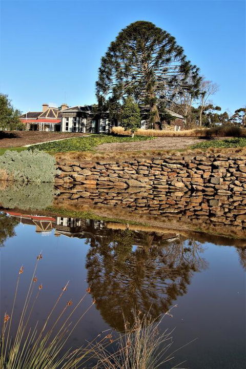 Barunah Plains Homestead - 10 Bedrooms - Sleeps 22 - Accommodation Resorts 3