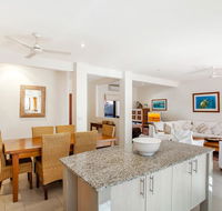 Bayvilla 3  Belongil Beach