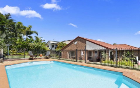 BB233 Banksia Beach Family Home - 4 Bedrooms - Accommodation Resorts 0