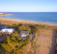 Beach Cottage In The Heart Of Mandurah - Accommodation Resorts