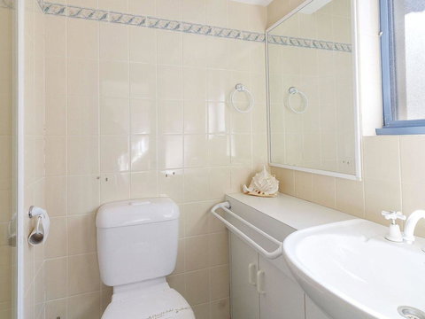 Beach Front Bliss - Accommodation Resorts 2