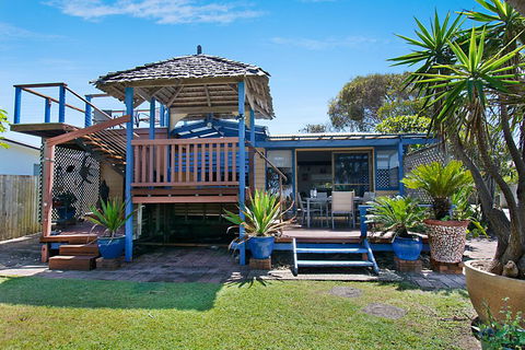 Beach House - Accommodation Resorts 0