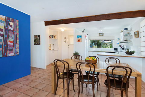 Beach House - Accommodation Resorts 2
