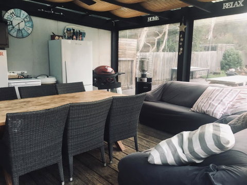 Beach House Getaway 1 - Accommodation Resorts 2