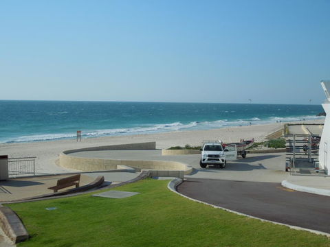 Beach Side Garden Apartment - Accommodation Resorts 1