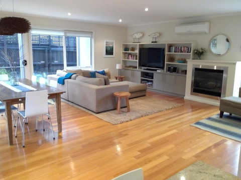 Beachcomber - Accommodation Resorts 1