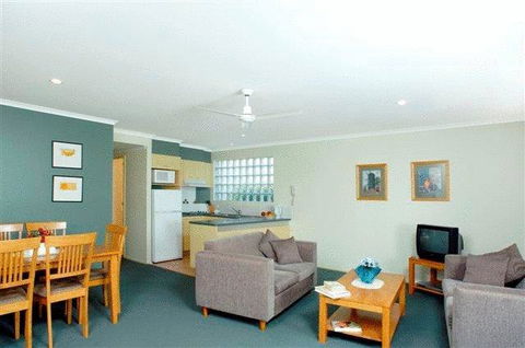 Beaches Holiday Resort - Accommodation Resorts 2