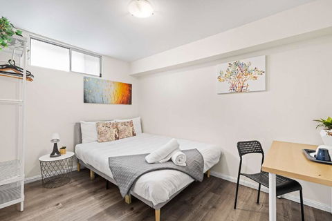 Relaxed Private Double Room In Carramar - Close To Station - Shared Bathroom - Accommodation Resorts 0