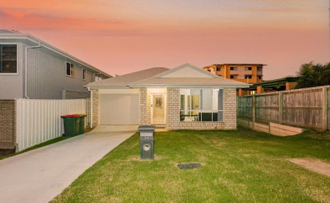Redcliffe - Accommodation Resorts 3