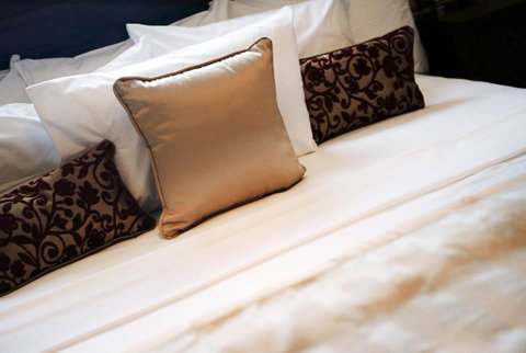 Redearth Boutique Hotel - Accommodation Resorts 2