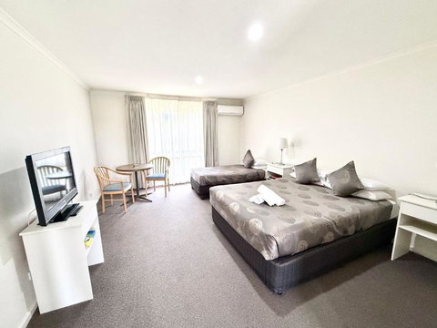 Redgum Motel - Accommodation Resorts 2