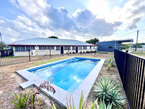 Reef Shack Beach Vibes Stroll To The Beach - Accommodation Resorts 1