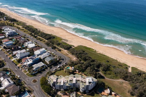 Relaxing Ocean View Apartment In Buddina - Accommodation Resorts 2