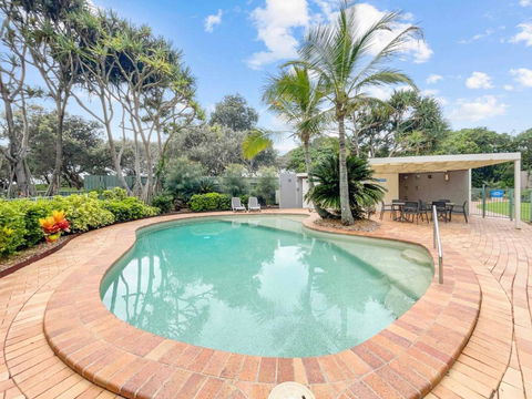Relaxing Ocean View Apartment In Buddina - Accommodation Resorts 3
