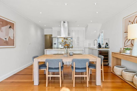 Renovated Brilliance In Bayside Albert Park - Accommodation Resorts 2