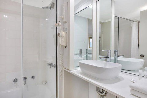 Renovated Stylish Studio - Accommodation Resorts 2
