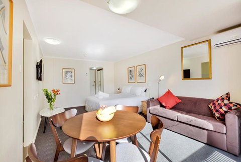 Renovated Stylish Studio - Accommodation Resorts 1