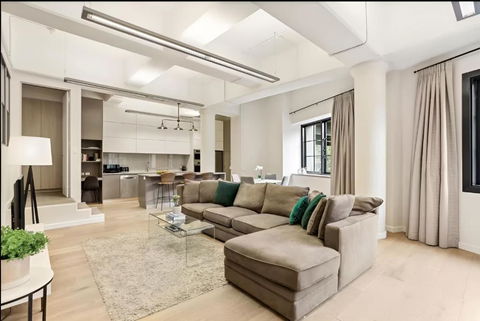 Renovated Warehouse Conversion In Heart Of Sydney - Accommodation Resorts 0