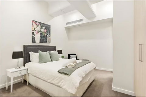 Renovated Warehouse Conversion In Heart Of Sydney - Accommodation Resorts 3