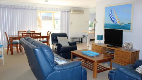 Rest At The Nest On Booner - Accommodation Resorts 1