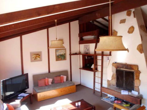 Retro 2 Bedroom Apartment - Accommodation Resorts 0