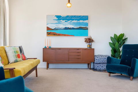 Retro Beach House - Accommodation Resorts 2