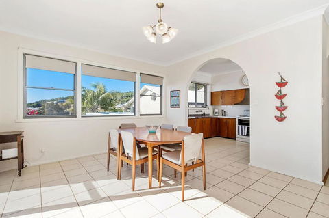 Retro Beach House - Accommodation Resorts 3