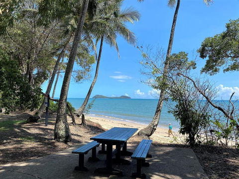 Ribbons Beachfront Apartments Clifton Beach - Accommodation Resorts 3