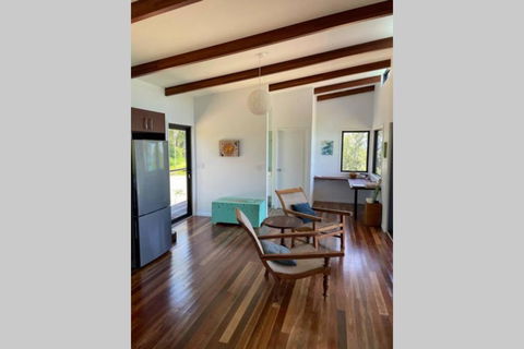 Ridge Cabin - Stunning Views - 5km From Neighbours - Accommodation Resorts 2