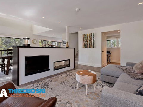 Ridge Creek 1 - Accommodation Resorts 0