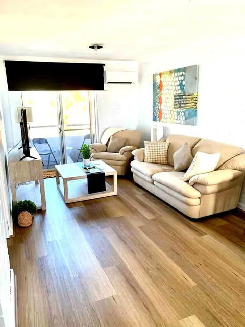 Right In Fremantle - Accommodation Resorts 0