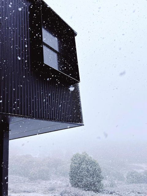 Roam Merrijig - Luxury Stay With Mountain Views - Foothills Of Mt Buller - Accommodation Resorts 3