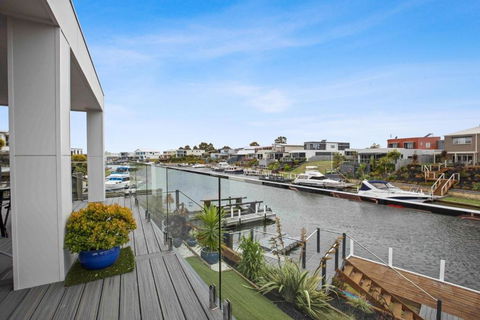 Riviera View - Accommodation Resorts 0