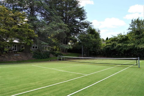 Robin Hill Manor - Accommodation Resorts 1