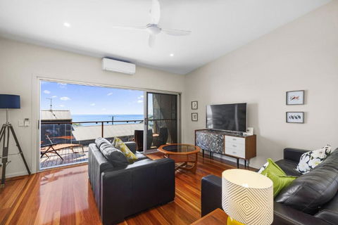 Rock Ledge - Accommodation Resorts 2