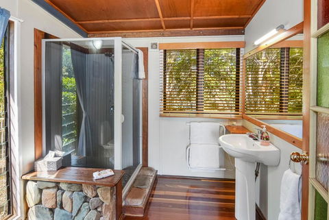 Rosebrook Cottages - Accommodation Resorts 2